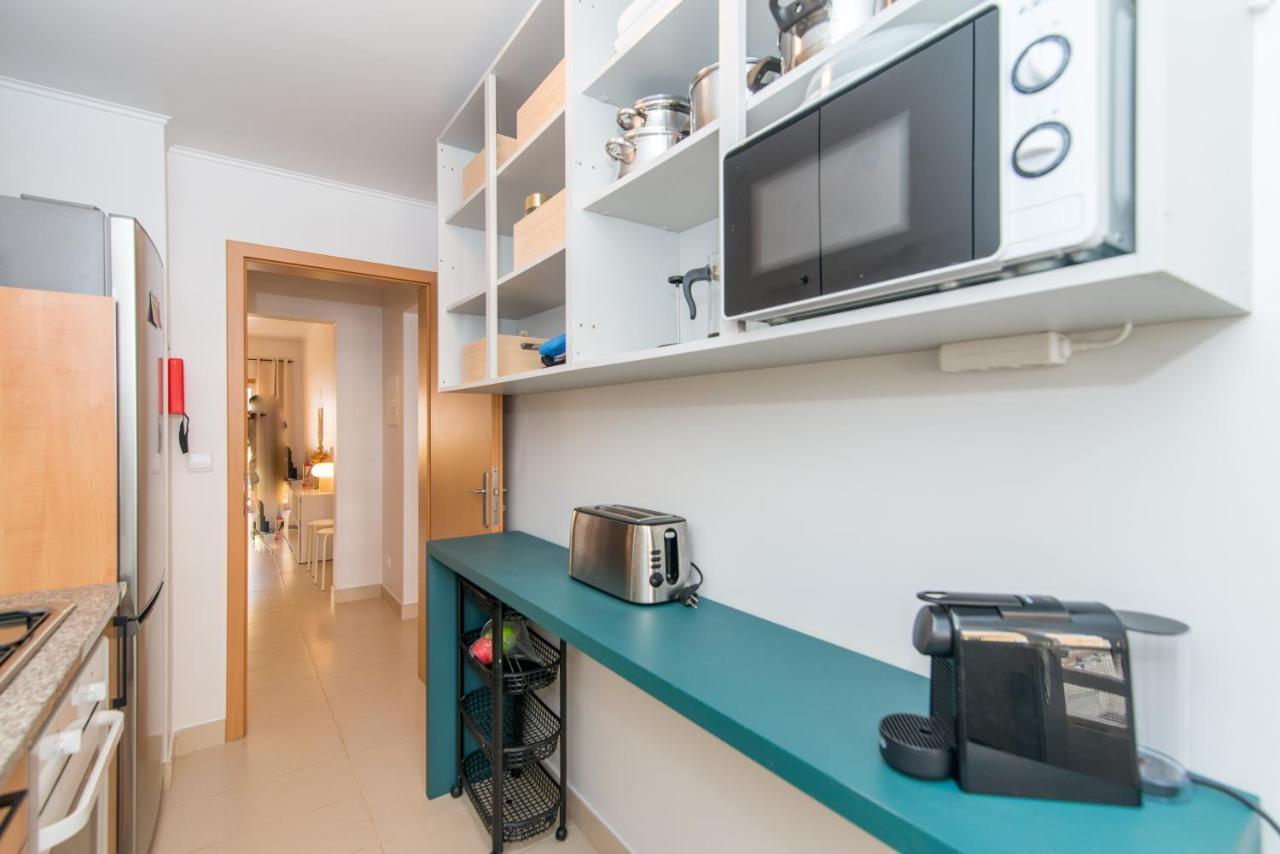 Casa Nobre 2bdr - 4 Mins Walk Train Station - Pool - Patio - Quiet Apartment *