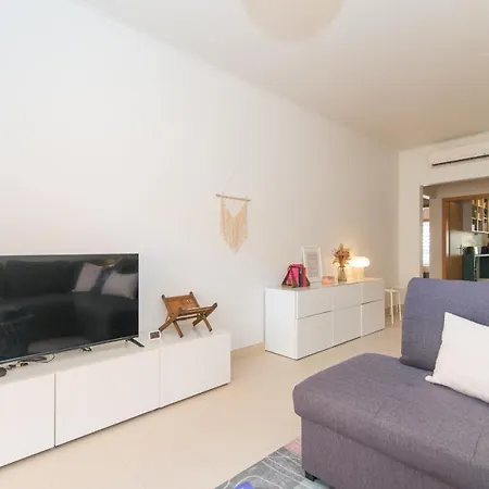 Casa Nobre 2Bdr - 4 Mins Walk Train Station - Pool - Patio - Quiet Apartment Conceicao  Exterior photo